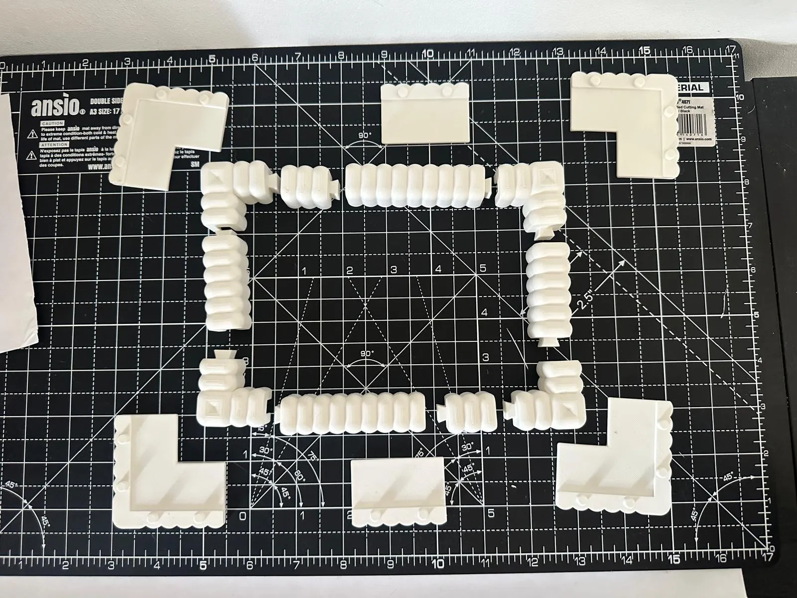 The Universal Photo Frame Kit - Make Any Size!, photo 4 of 4 - The Universal Photo Frame Kit - Make Any Size! Home Decor Items