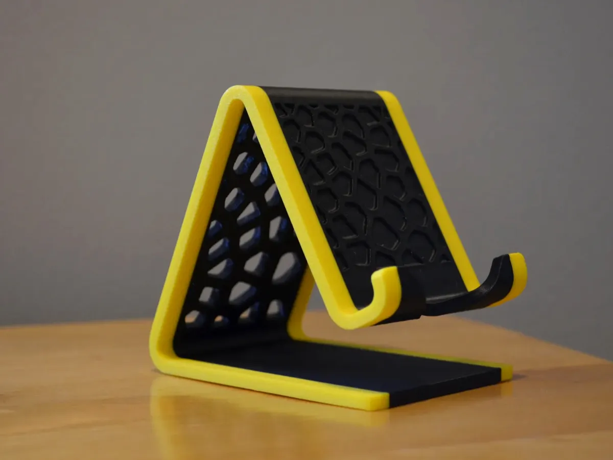 Voronoi Pattern Phone Stand