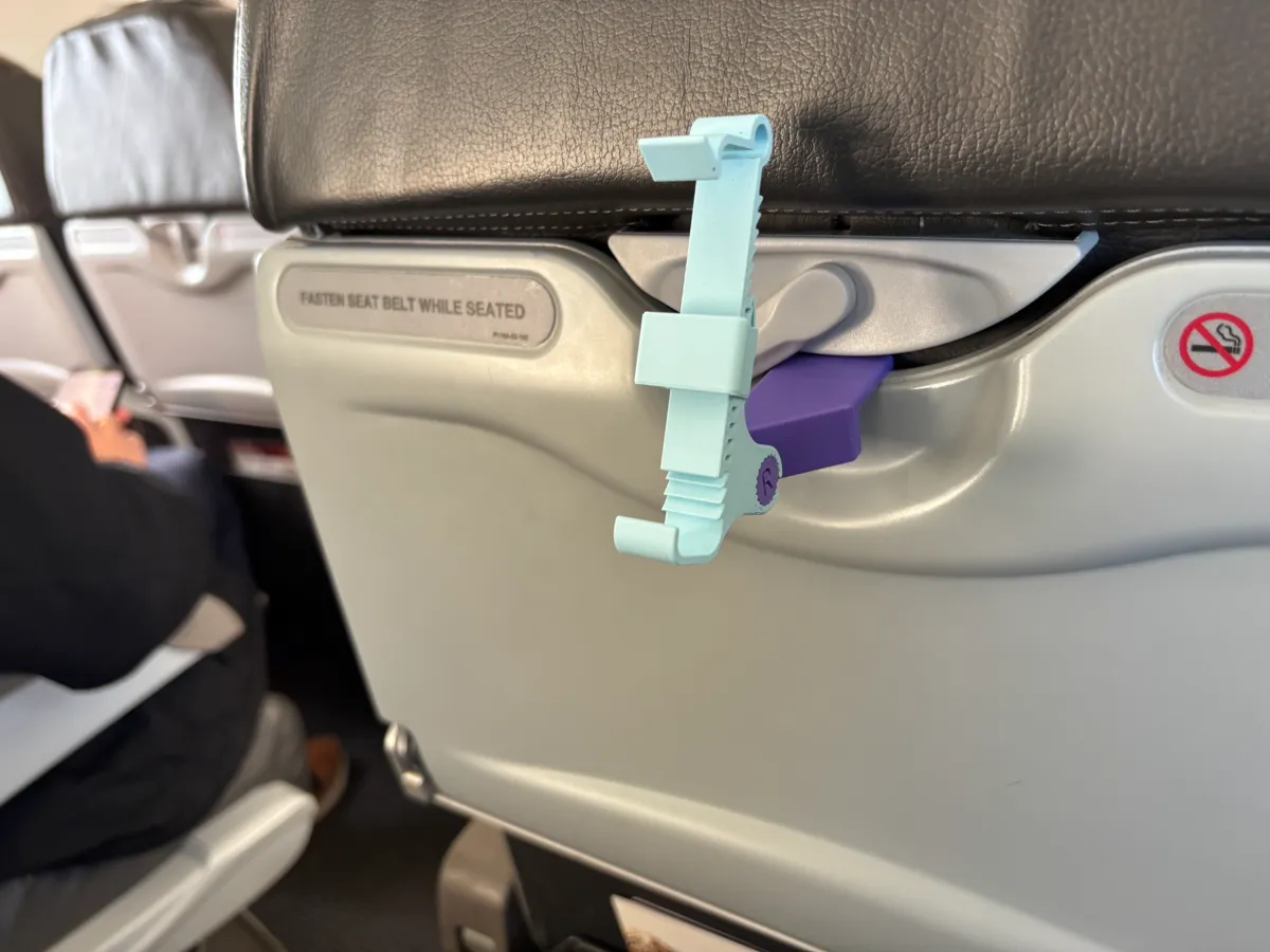 Airplane Tray Mount for Smartphone and Nintendo Switch, photo 4 of 4 - Airplane Tray Mount for Smartphone and Nintendo Switch Hobby & DIY