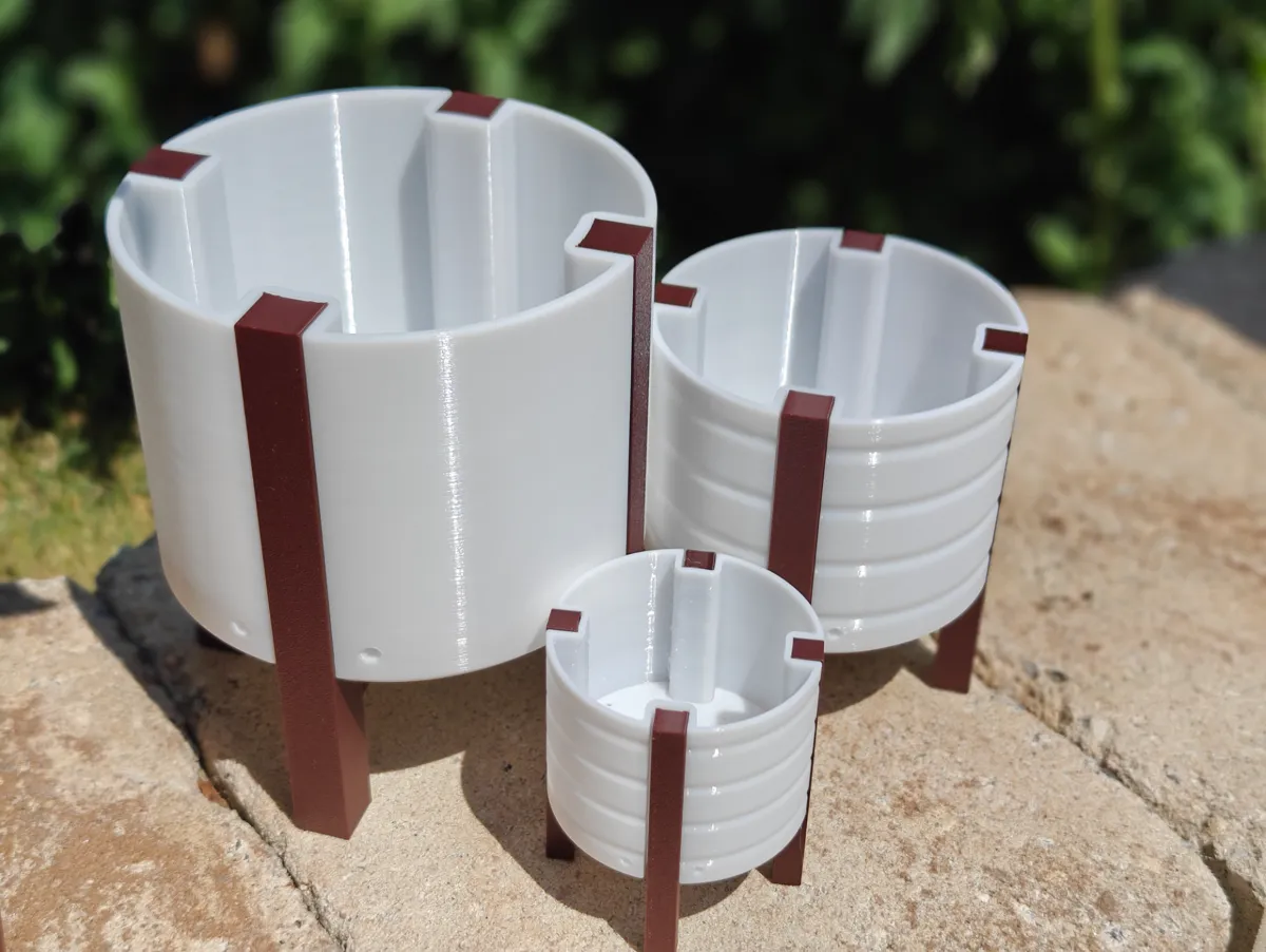 Minimalistic Inset Planter with Stand, photo 2 of 4 - Minimalistic Inset Planter with Stand Garden & Outdoor