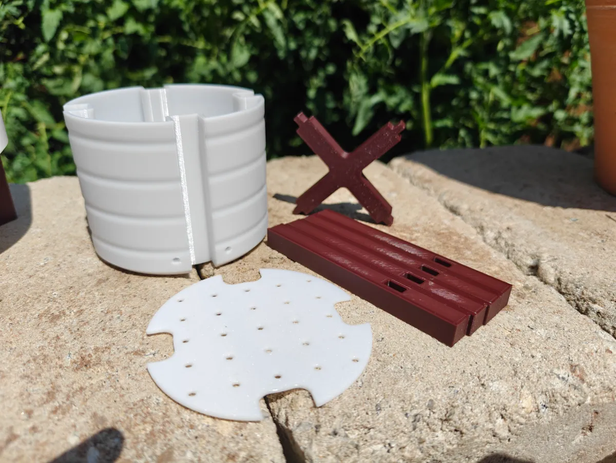 Minimalistic Inset Planter with Stand, photo 3 of 4 - Minimalistic Inset Planter with Stand Garden & Outdoor