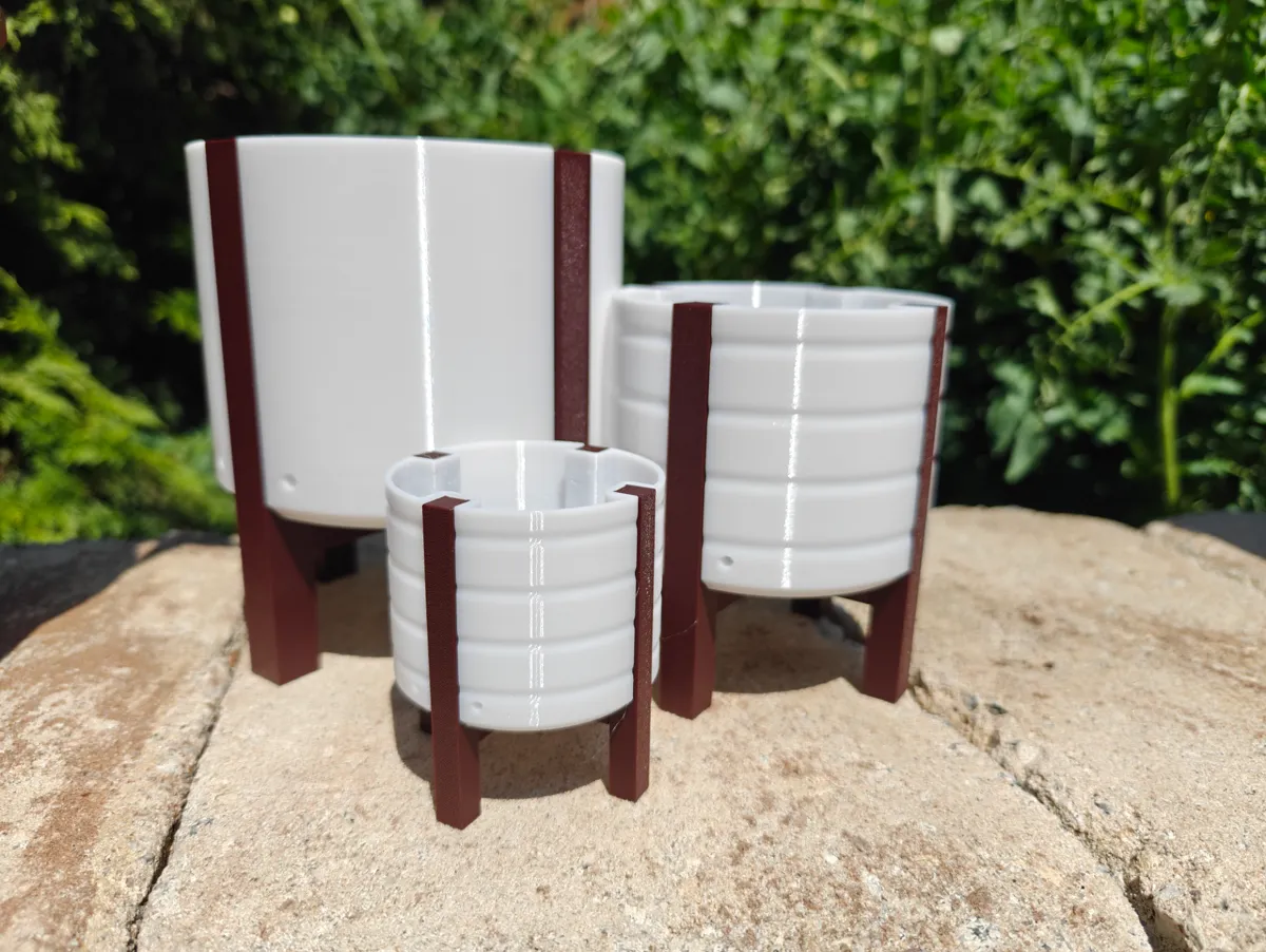 Minimalistic Inset Planter with Stand, photo 4 of 4 - Minimalistic Inset Planter with Stand Garden & Outdoor