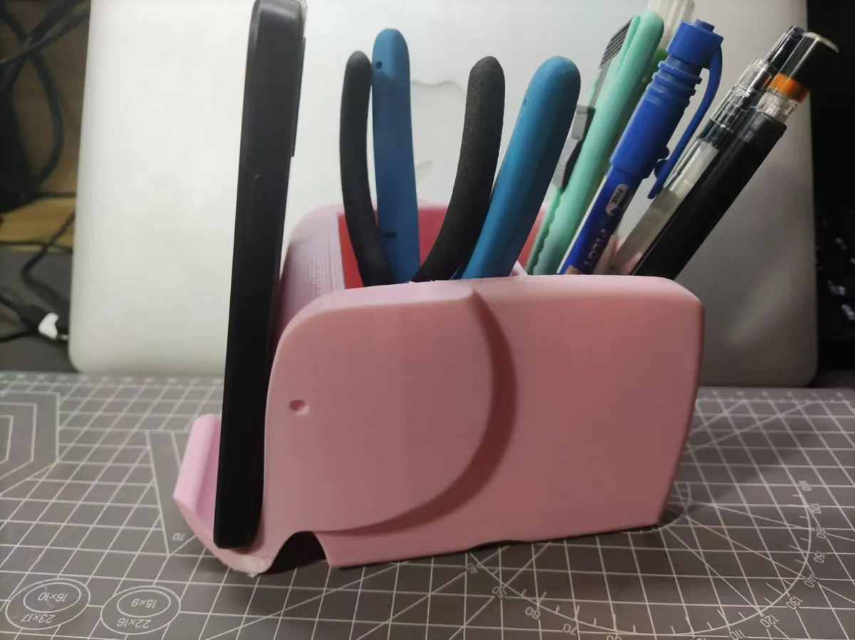 elephant pen container & phone holder, photo 2 of 3 - elephant pen container & phone holder Mobile & Device Accessories