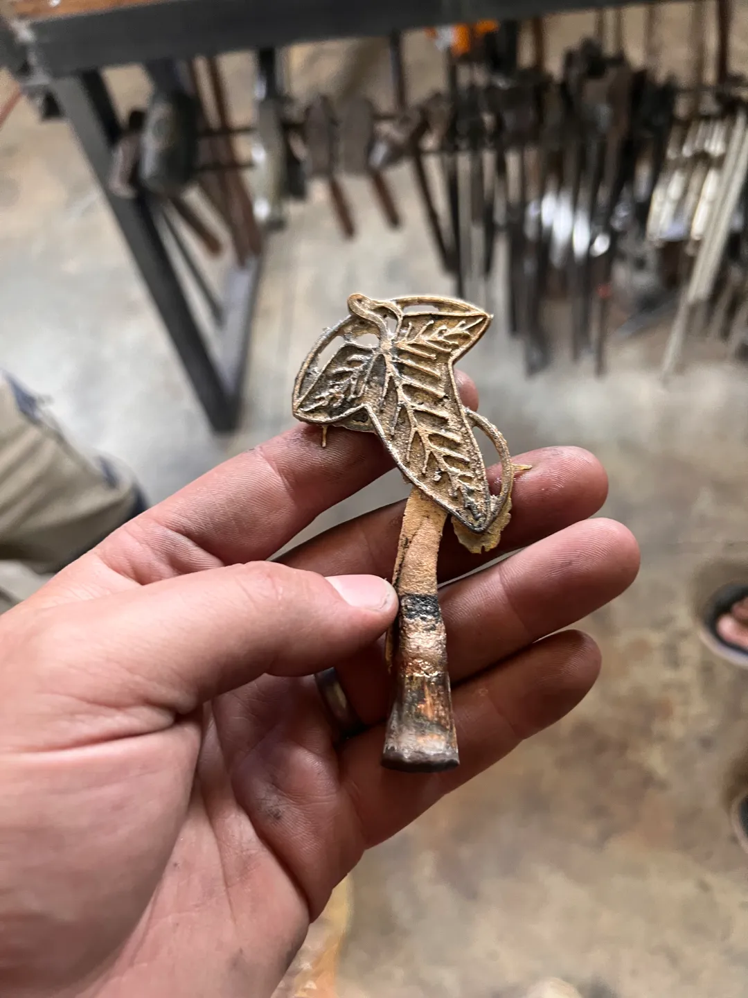 Lord of the Rings Elven Brooch, photo 3 of 4 - Lord of the Rings Elven Brooch Props & Cosplays
