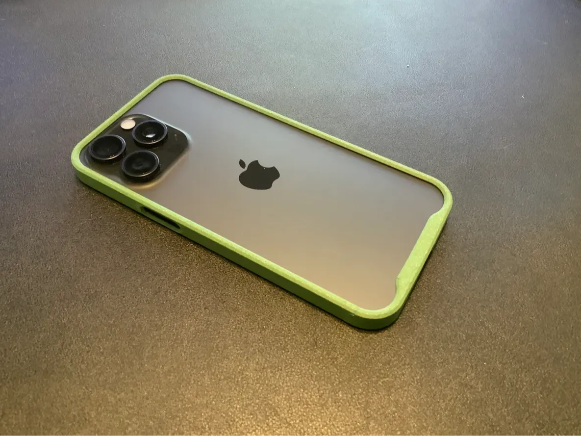 iPhone 15 Pro Max Minimalist Case