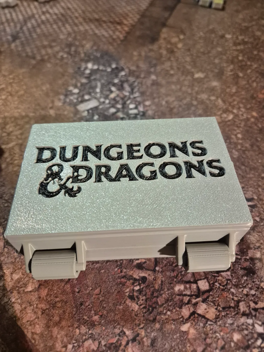 Dungeons and Dragons magnetic dice box, photo 4 of 4 - Dungeons and Dragons magnetic dice box Board Games & Tabletop