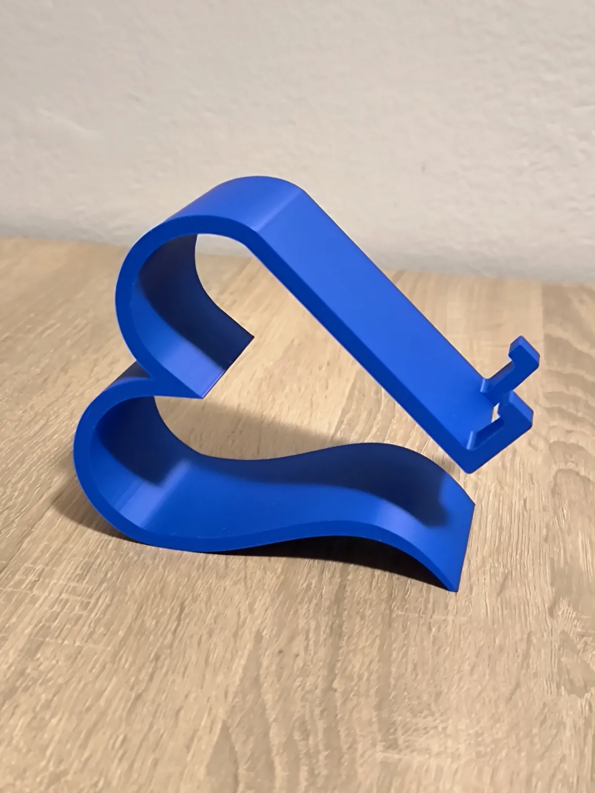 Heart Shaped Phone and Tablet Stand, photo 3 of 4 - Heart Shaped Phone and Tablet Stand Mobile & Device Accessories
