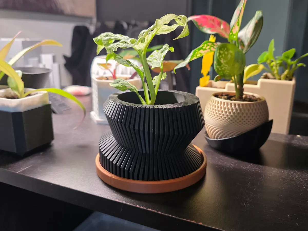 A fluted Planter with Drainage - Decor, in stock in India
