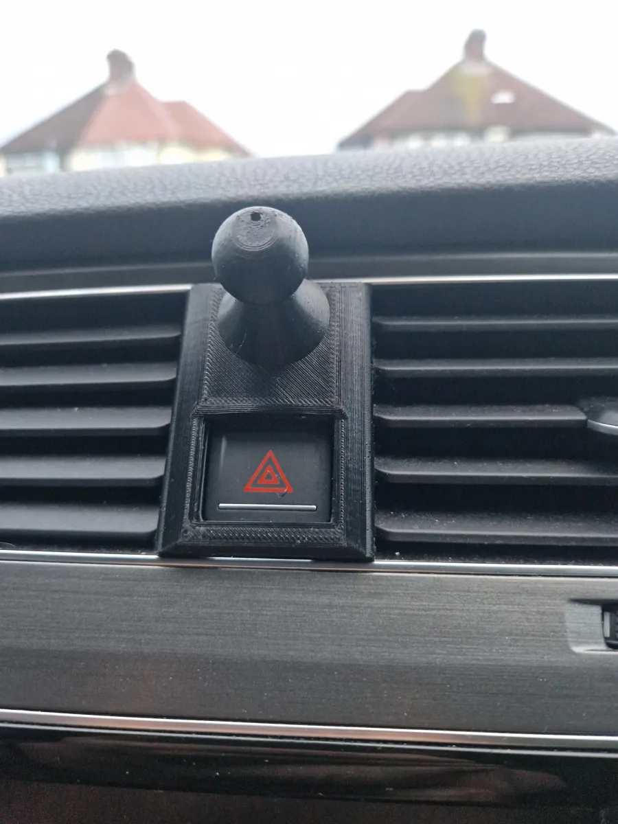 Volkswagen Golf MK7 Phone Dock Mount, photo 4 of 4 - Volkswagen Golf MK7 Phone Dock Mount Hobby & DIY