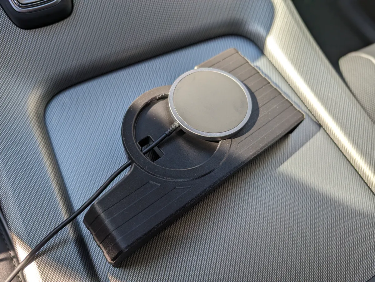 Hyundai Palisade Dash Phone Mount, photo 4 of 4 - Hyundai Palisade Dash Phone Mount Hobby & DIY
