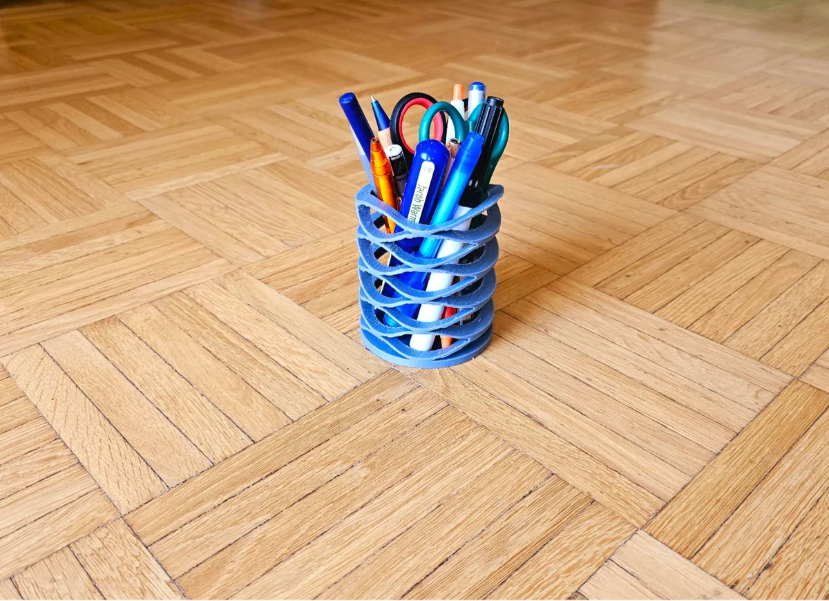 Stacked Wave Disc Spring Pen Holder