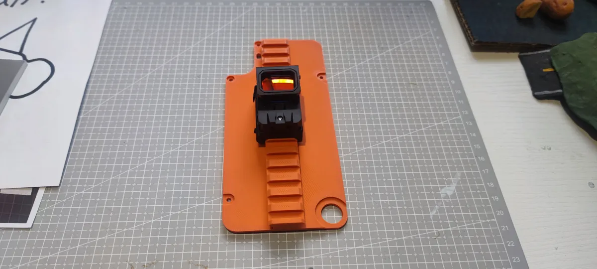 CMF Phone case with Picatinny rail, photo 3 of 4 - CMF Phone case with Picatinny rail Hobby & DIY