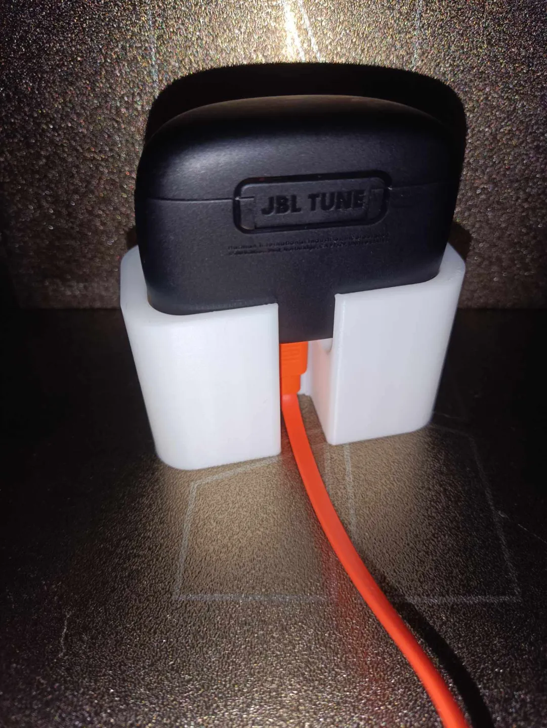 JBL Tune Beam holder - dock station, photo 3 of 4 - JBL Tune Beam holder - dock station Mobile & Device Accessories