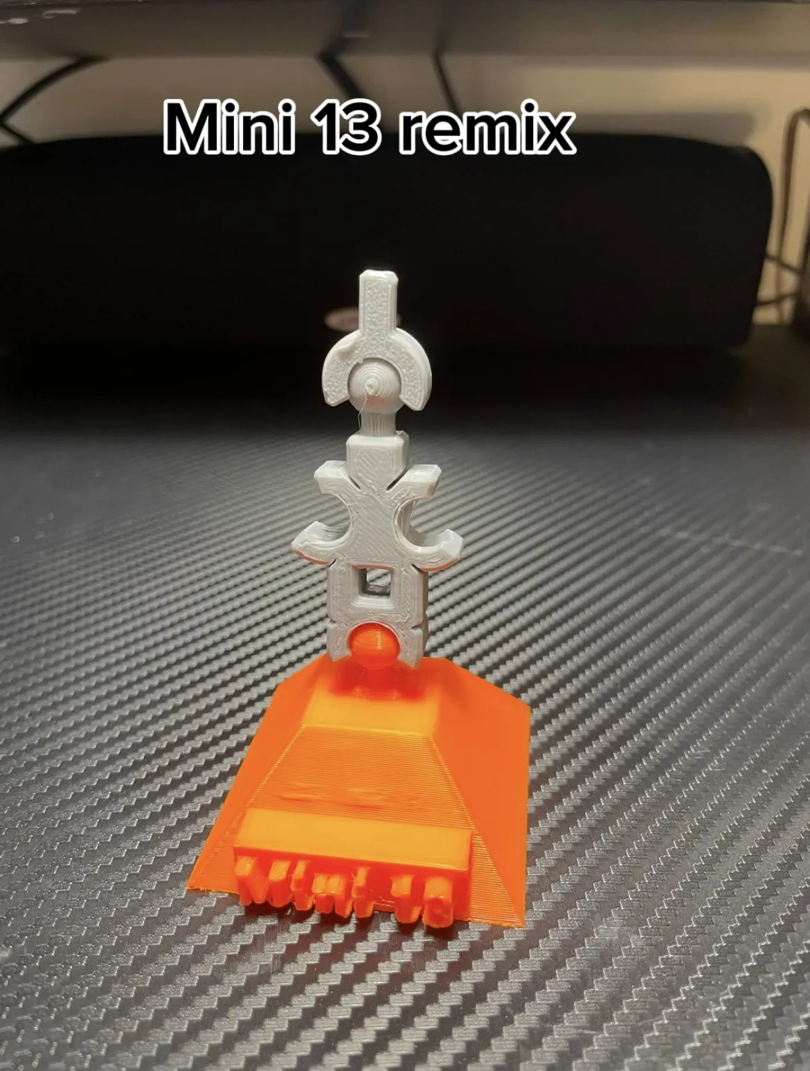 Articulated mini 13 statue multi color, photo 4 of 4 - Articulated mini 13 statue multi color Fidget & Sensory Toys