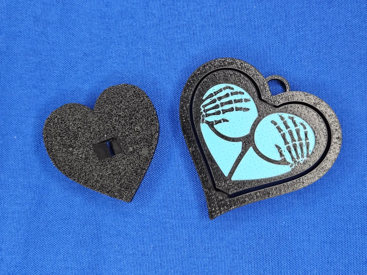 Fidget Spinner Heart Butt Skeleton Booty & Stand, photo 2 of 4 - Fidget Spinner Heart Butt Skeleton Booty & Stand Toys & Games