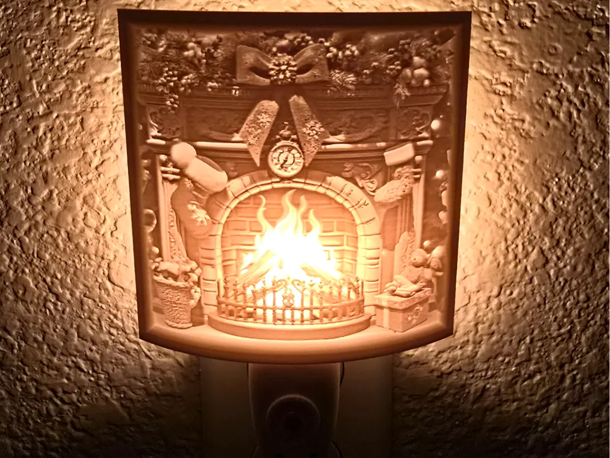 Christmas Fireplace Lithophane Night Light - Lithophane Lamps, in stock