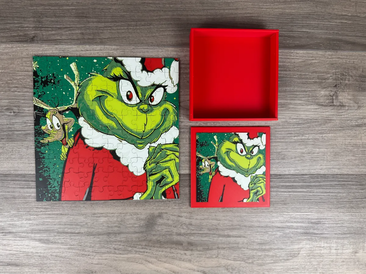 The Grinch and Max - Puzzle & Box Lid, photo 2 of 4 - The Grinch and Max - Puzzle & Box Lid Toys, Games & Hobbies