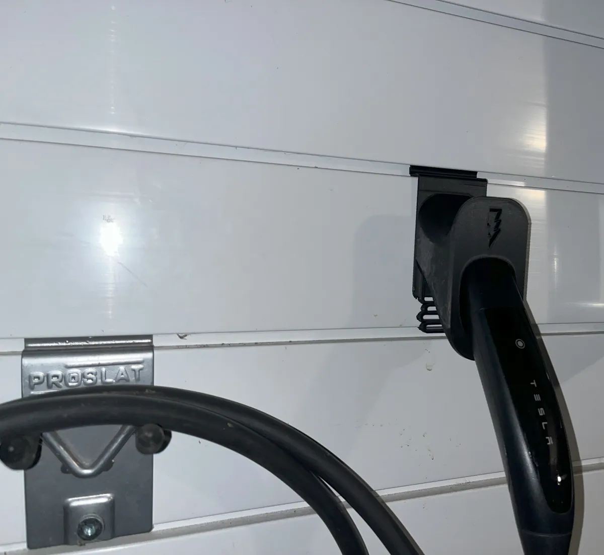 Proslat EV NACS Charger Captured V1, photo 3 of 4 - Proslat EV NACS Charger Captured V1 Car & Vehicle