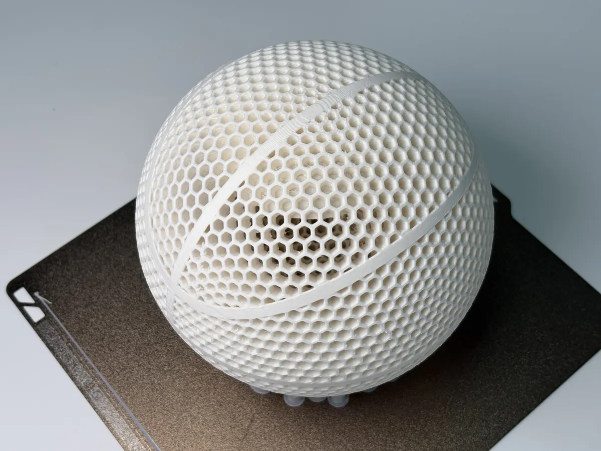 Size 3 airless basketball / 3号无气篮球（单层）, photo 3 of 4 - Size 3 airless basketball / 3号无气篮球（单层） Sports & Fitness