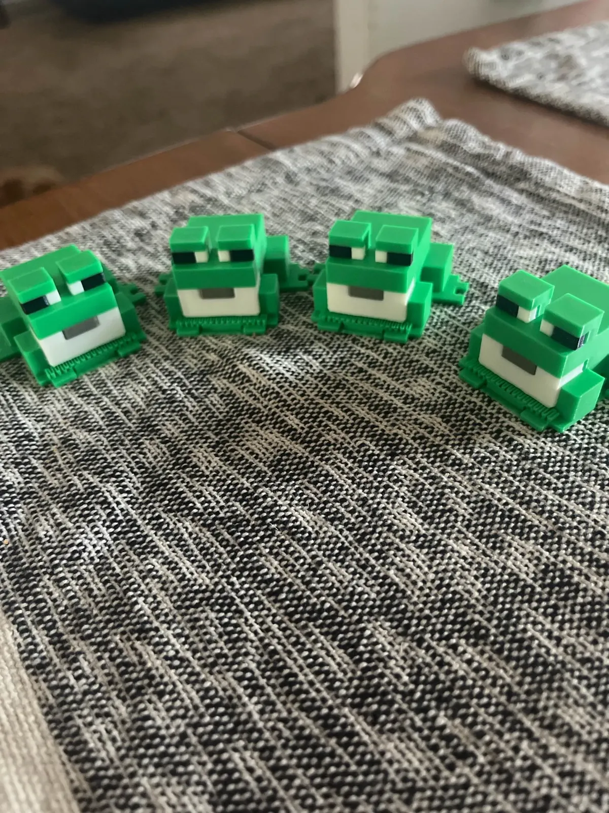 Minecraft Frog Desk Buddy, photo 3 of 4 - Minecraft Frog Desk Buddy Desk & Office