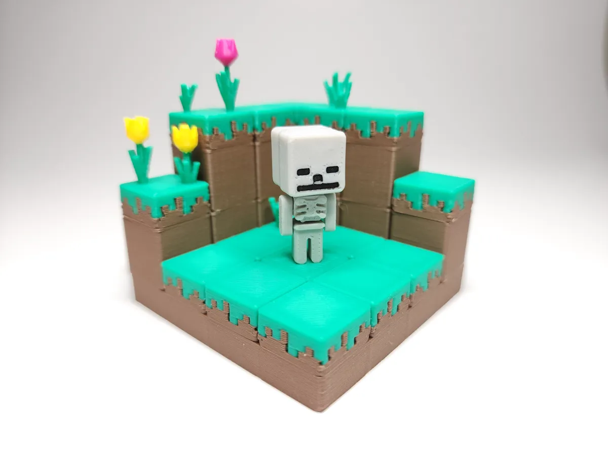 Minecraft-inspire Skeleton Minifigure Kit/Keychain, photo 3 of 4 - Minecraft-inspire Skeleton Minifigure Kit/Keychain Keychains