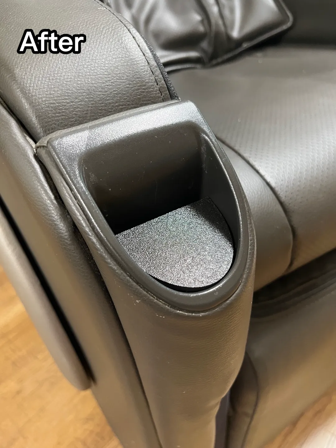 A cover for OSIM massage chair phone holder, photo 2 of 3 - A cover for OSIM massage chair phone holder Mobile & Device Accessories