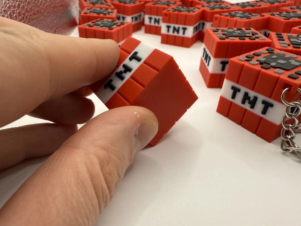 Minecraft TNT Keychain 30x30, 4 Colors, photo 3 of 4 - Minecraft TNT Keychain 30x30, 4 Colors Keychains