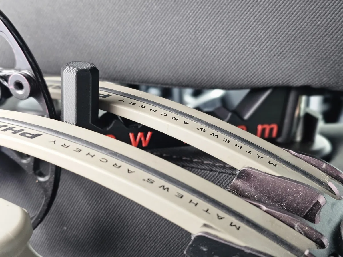 Bow Beam - Bow Hanger for Vehicle, photo 3 of 4 - Bow Beam - Bow Hanger for Vehicle Storage & Organisation