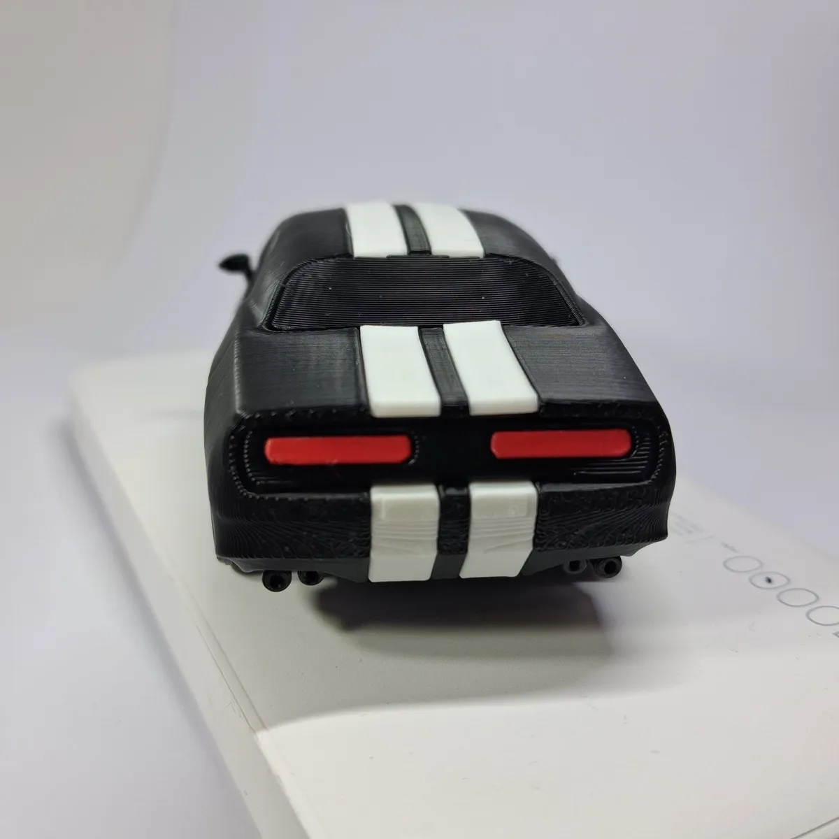 CHALLENGER HELLCAT SCALE MODEL KIT, photo 3 of 4 - CHALLENGER HELLCAT SCALE MODEL KIT Models, RC & Drones