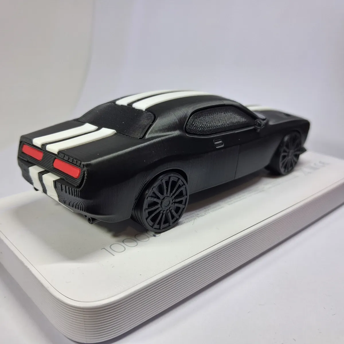 CHALLENGER HELLCAT SCALE MODEL KIT, photo 4 of 4 - CHALLENGER HELLCAT SCALE MODEL KIT Models, RC & Drones