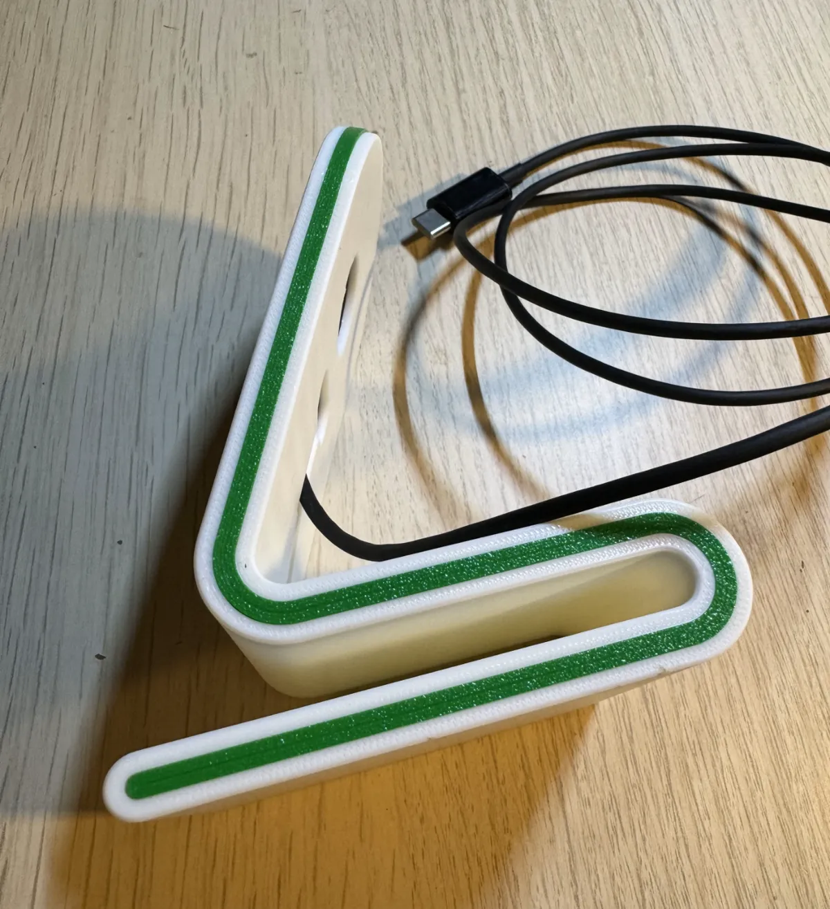 Magsafe Charger Stand A1mini ver. needed), photo 2 of 3 - Magsafe Charger Stand A1mini ver. needed) Hobby & DIY