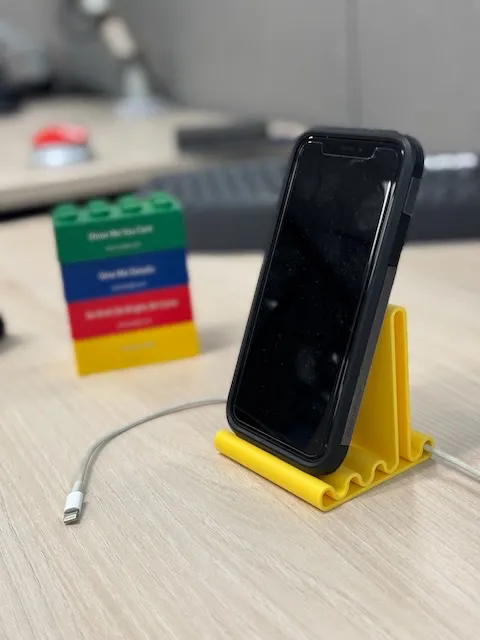 Curvy Phone Stand - fits iOS and Android phones, photo 2 of 4 - Curvy Phone Stand - fits iOS and Android phones Household