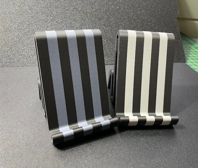 Heavy Duty Striped Phone Stand, photo 3 of 3 - Heavy Duty Striped Phone Stand Household