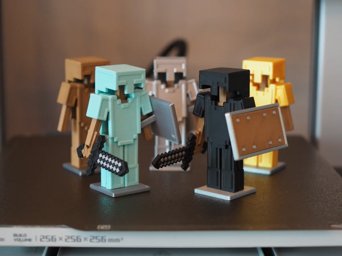 Minecraft Armor Stand (Custom Armor & Attachments)