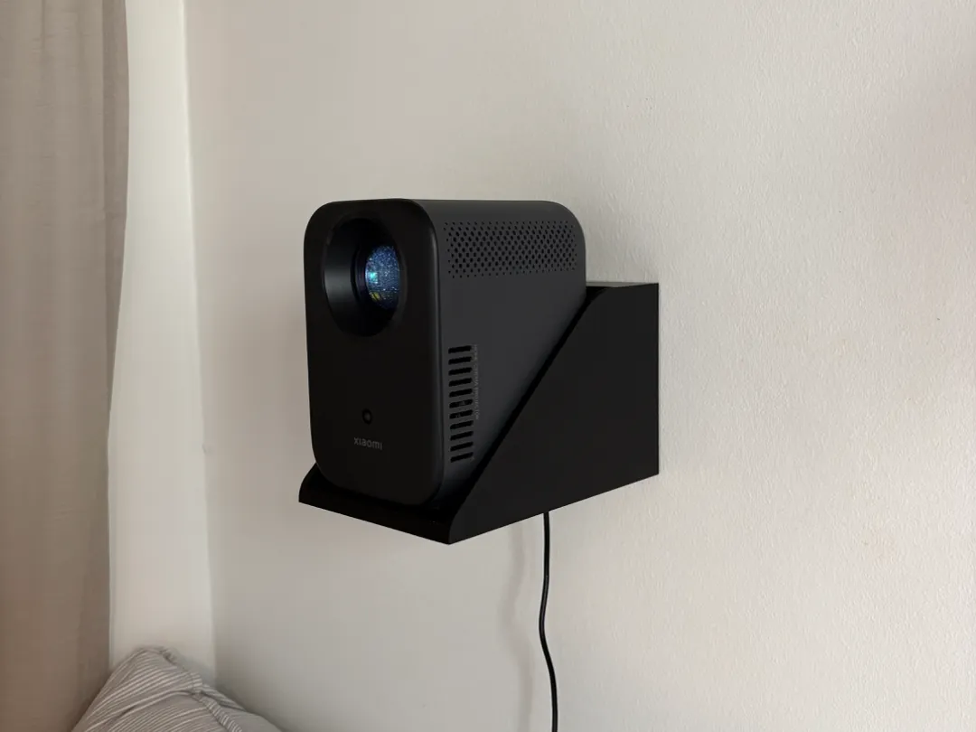 Removable shelf for Xiaomi L1 projector