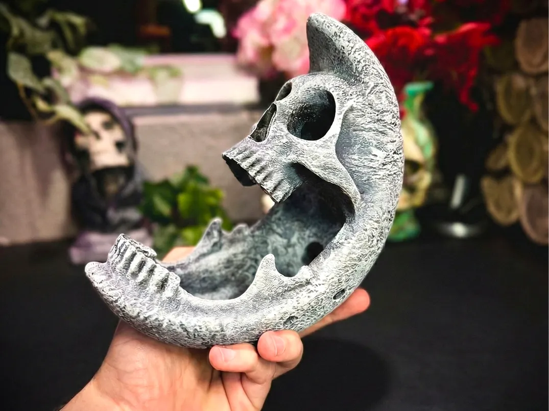 Skull moon home decor (dice tower available)