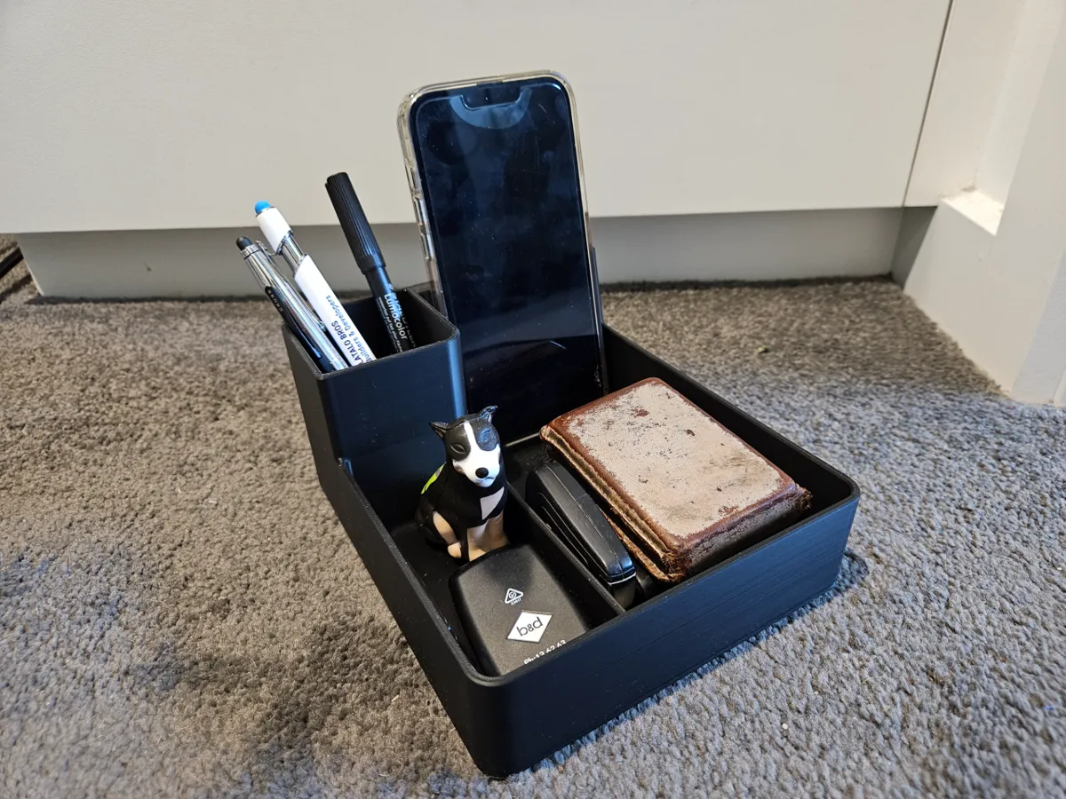 Desk organizer / tray, photo 4 of 4 - Desk organizer / tray Desk & Office