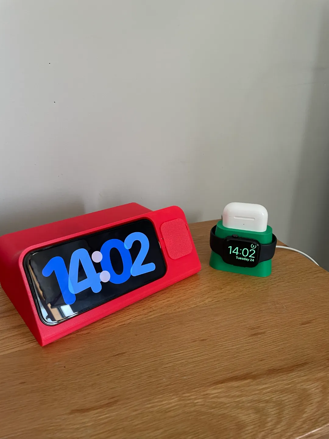 Airpods Gen3 Dock (supports watch charging), photo 2 of 4 - Airpods Gen3 Dock (supports watch charging) Mobile & Device Accessories