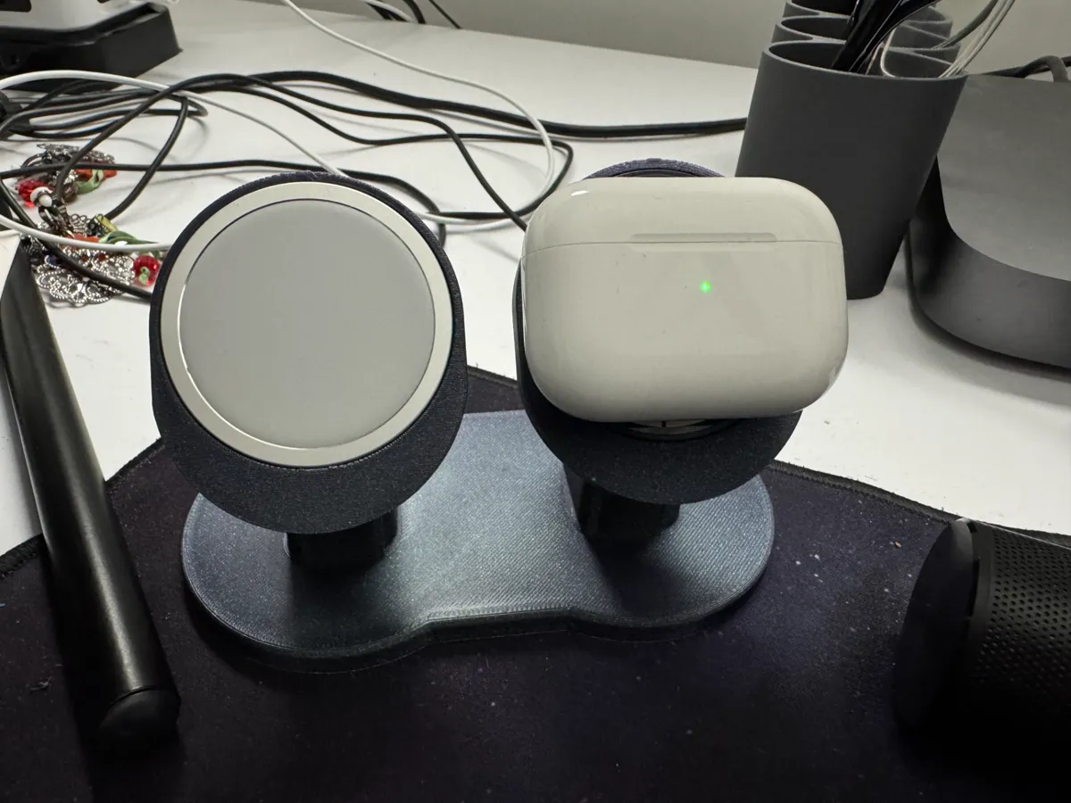 double phone holder with wireless charging support, photo 3 of 4 - double phone holder with wireless charging support Mobile & Device Accessories