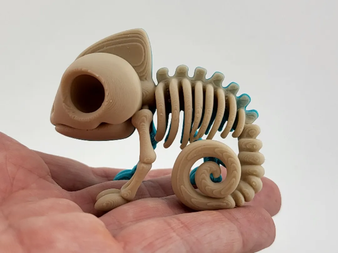 Skeleton Chameleon Figurine for Desk Shelf Decor