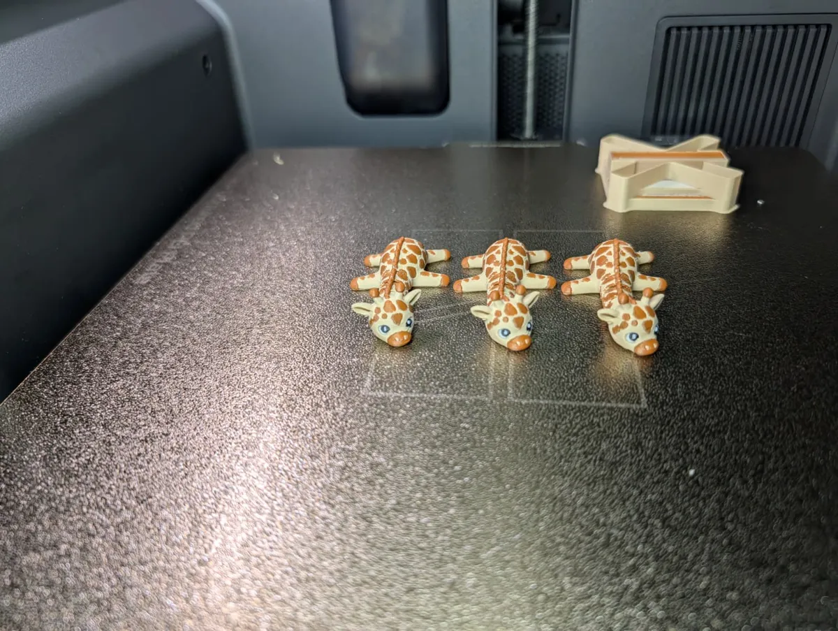 Tiny Giraffe, photo 3 of 3 - Tiny Giraffe Figurines & Collectibles