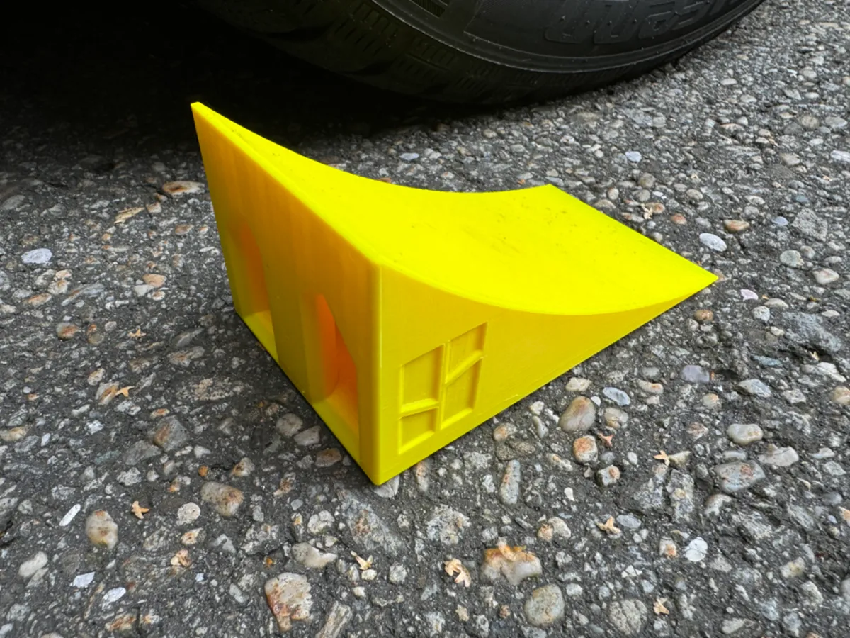Wheel Chock Unterlegkeil Car Trailer, photo 3 of 4 - Wheel Chock Unterlegkeil Car Trailer Car & Vehicle