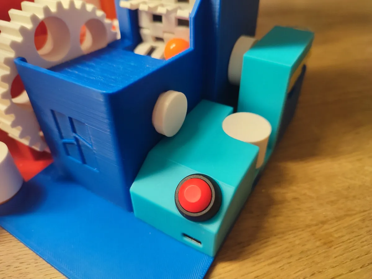 Battery Box - Button and Timer for Marble Run Kit, photo 4 of 4 - Battery Box - Button and Timer for Marble Run Kit Toys, Games & Hobbies