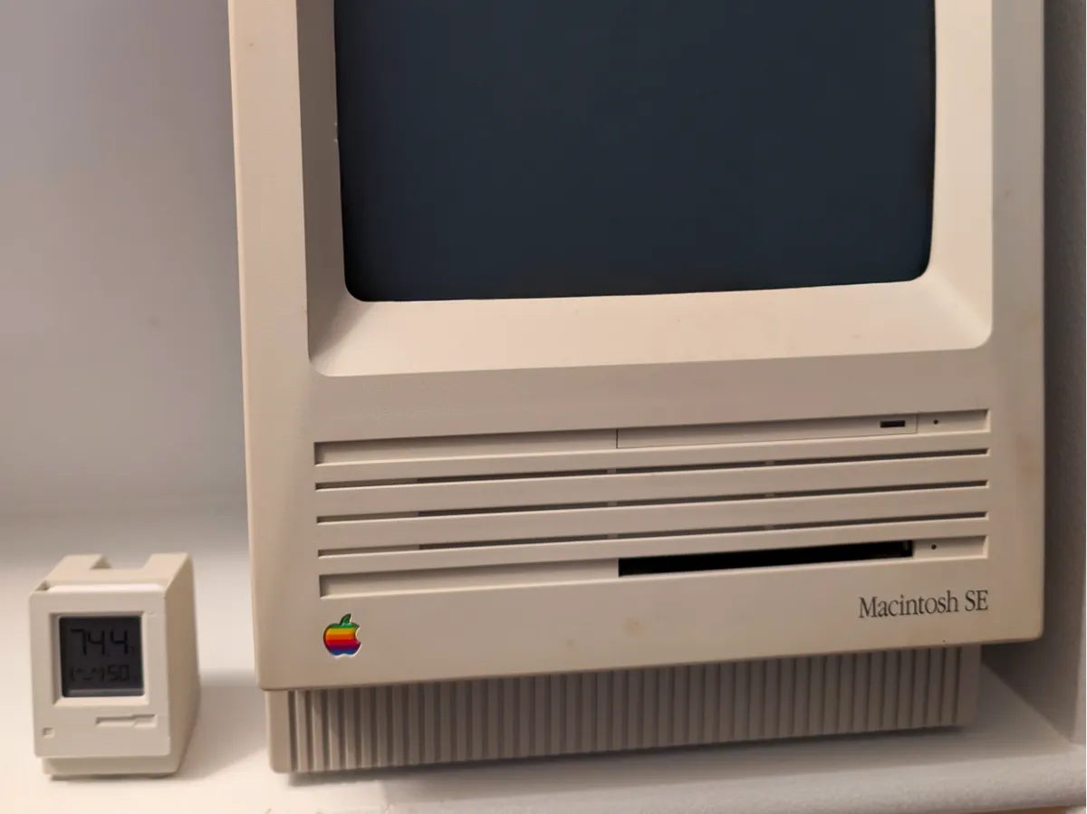 Classic Macintosh Xiaomi Mijia Thermometer holder