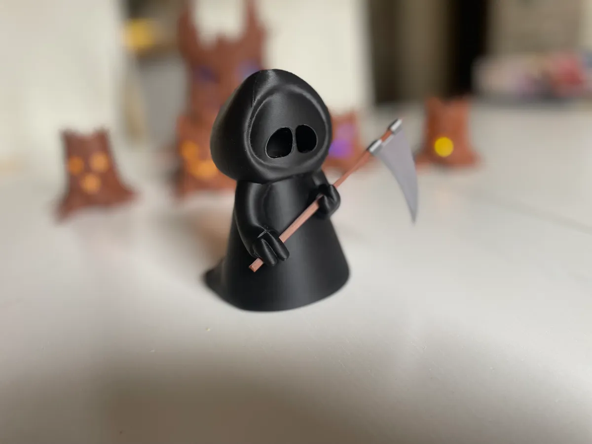 Grim Reaper Halloween decoration, photo 4 of 4 - Grim Reaper Halloween decoration Household