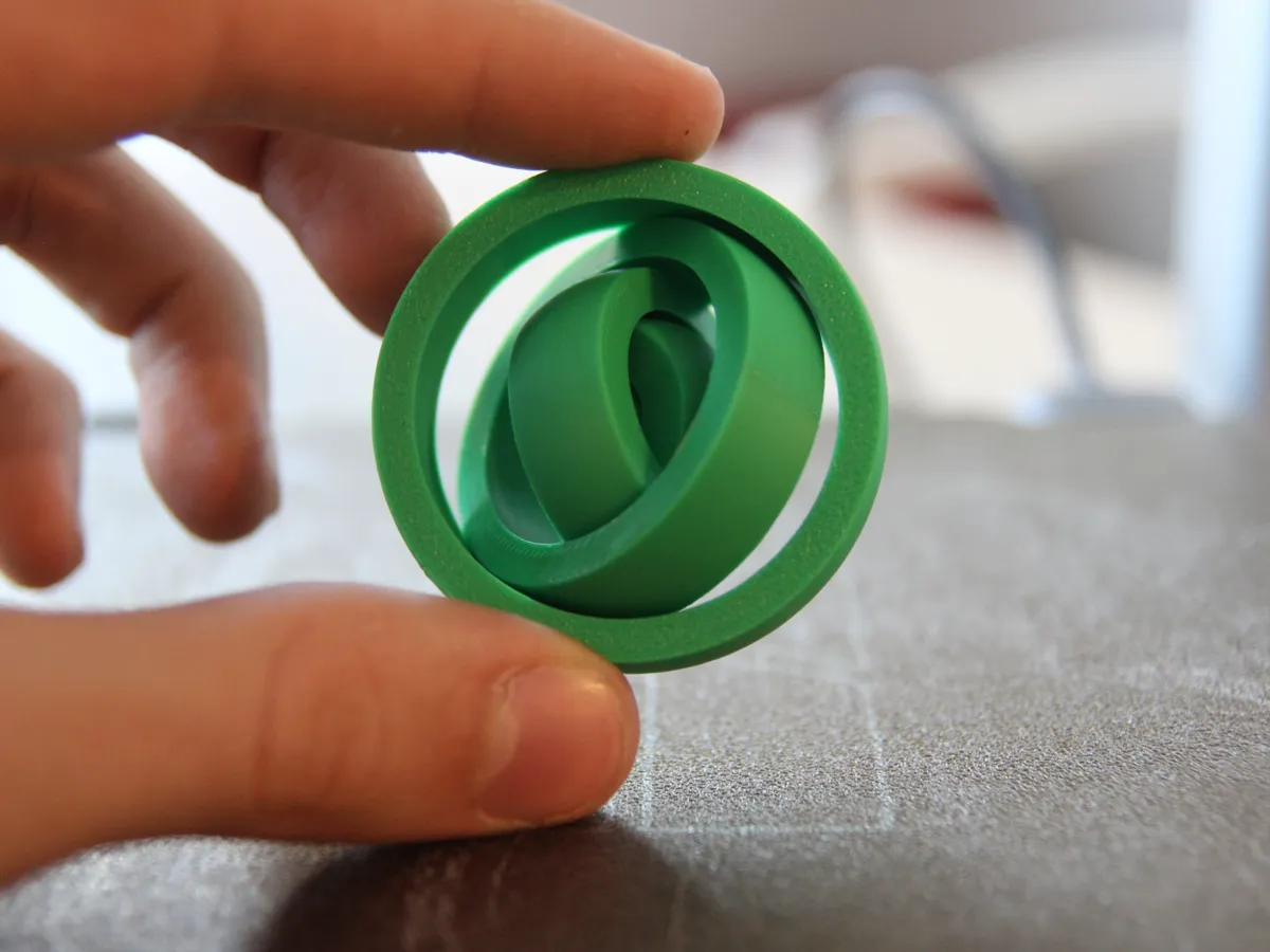 Gyro Fidget Spinner, photo 2 of 4 - Gyro Fidget Spinner Toys & Games