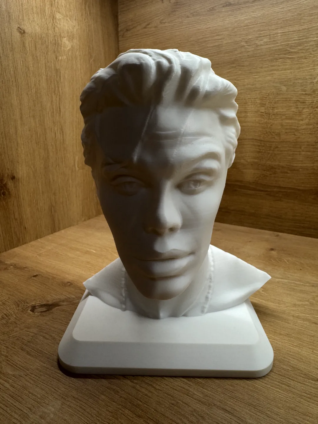 Yungblud bust sculpture, photo 4 of 4 - Yungblud bust sculpture Home Decor Items