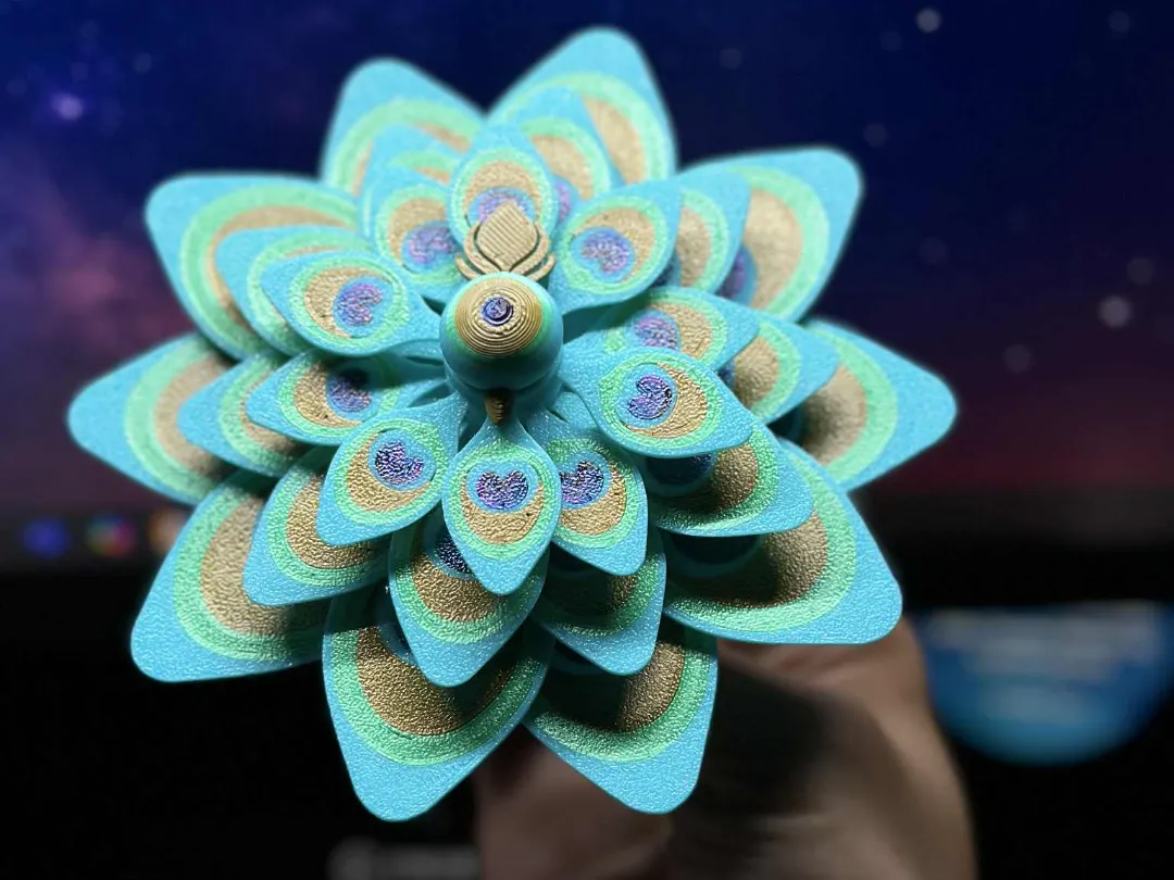 Peacock Spiral Spinner V2 Fidget - Animal Fidget Toys, in stock