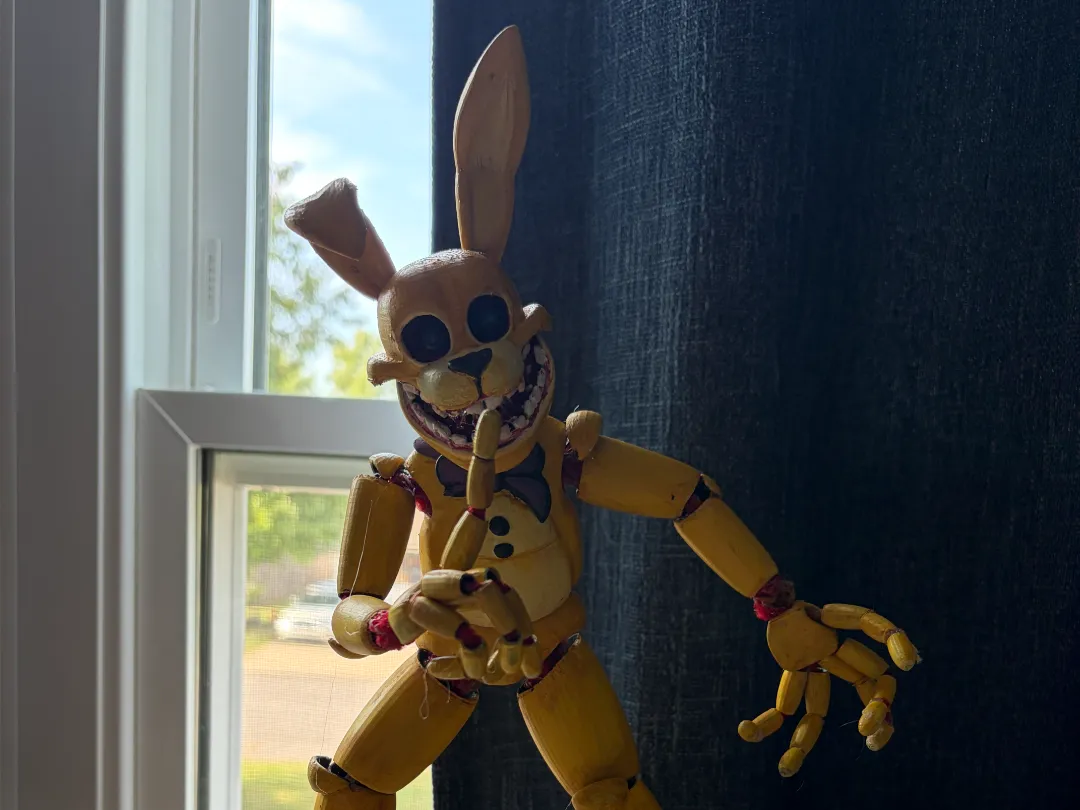 Into the pit bonnie