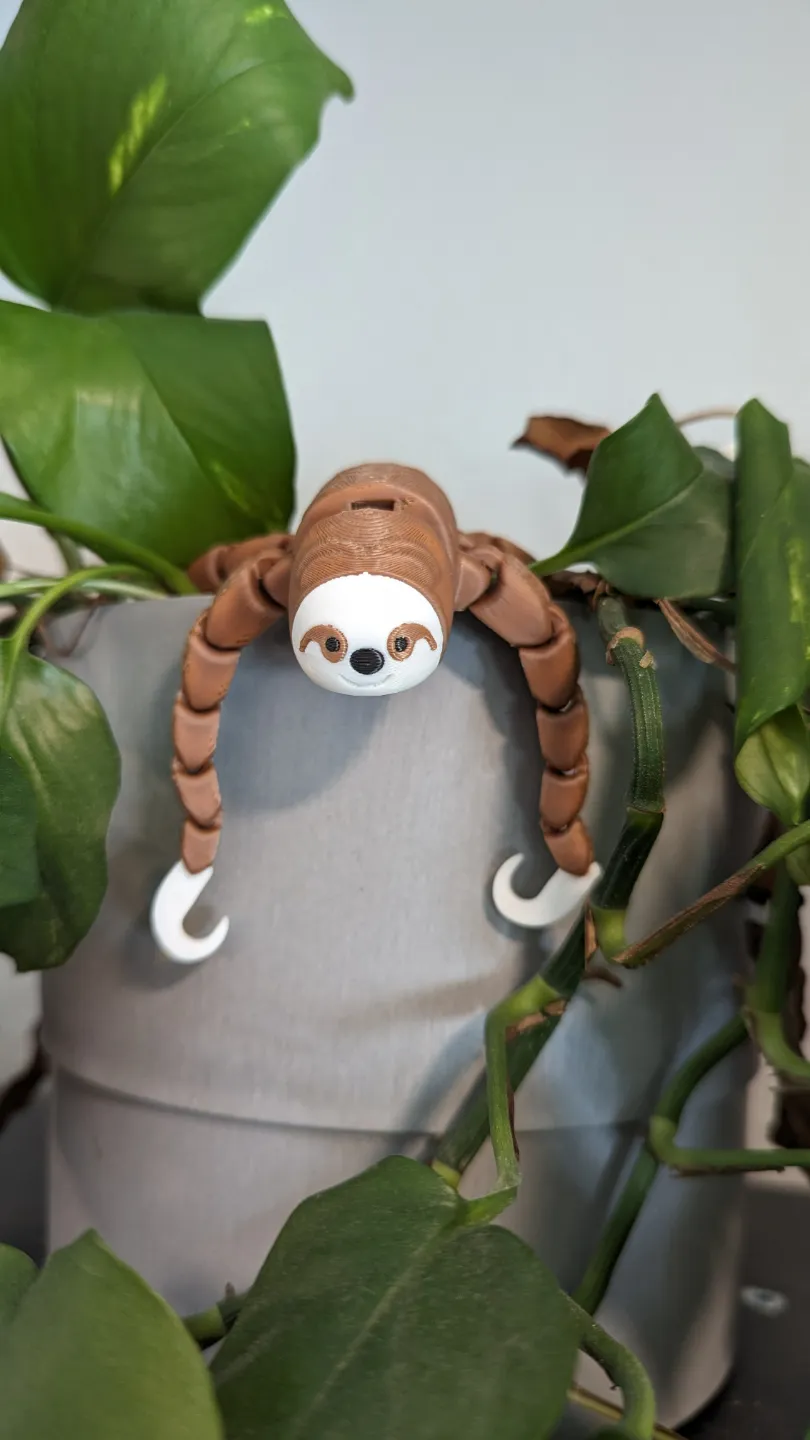 Flexi-Sloth with mulit-color face